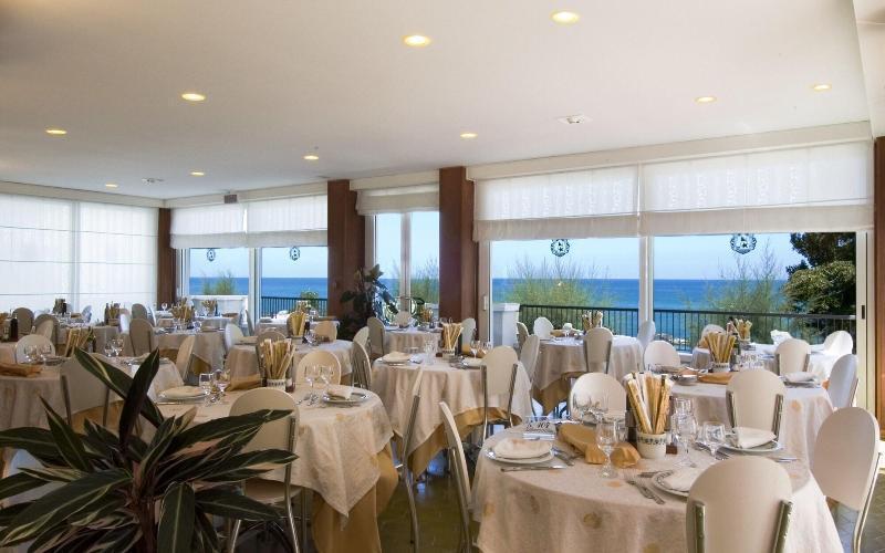 Hotel Palazzi Gabicce Mare Esterno foto