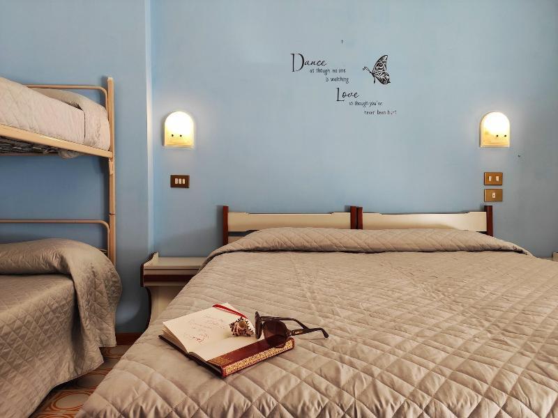 Hotel Palazzi Gabicce Mare Esterno foto