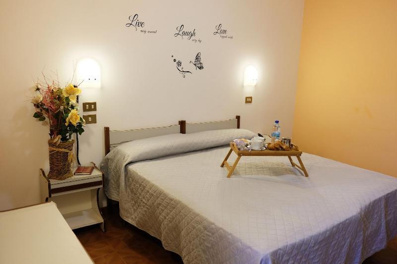 Hotel Palazzi Gabicce Mare Esterno foto