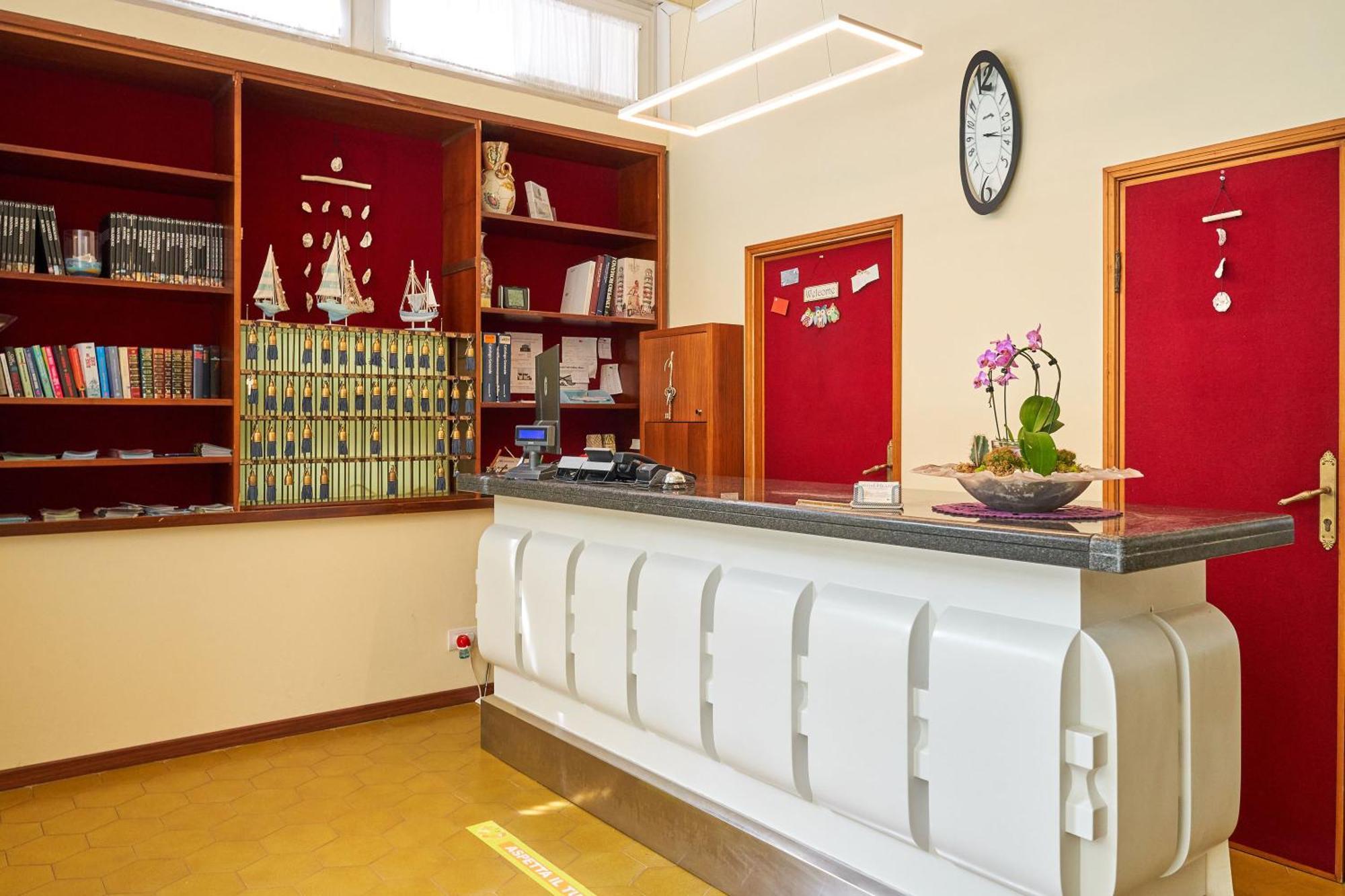 Hotel Palazzi Gabicce Mare Esterno foto