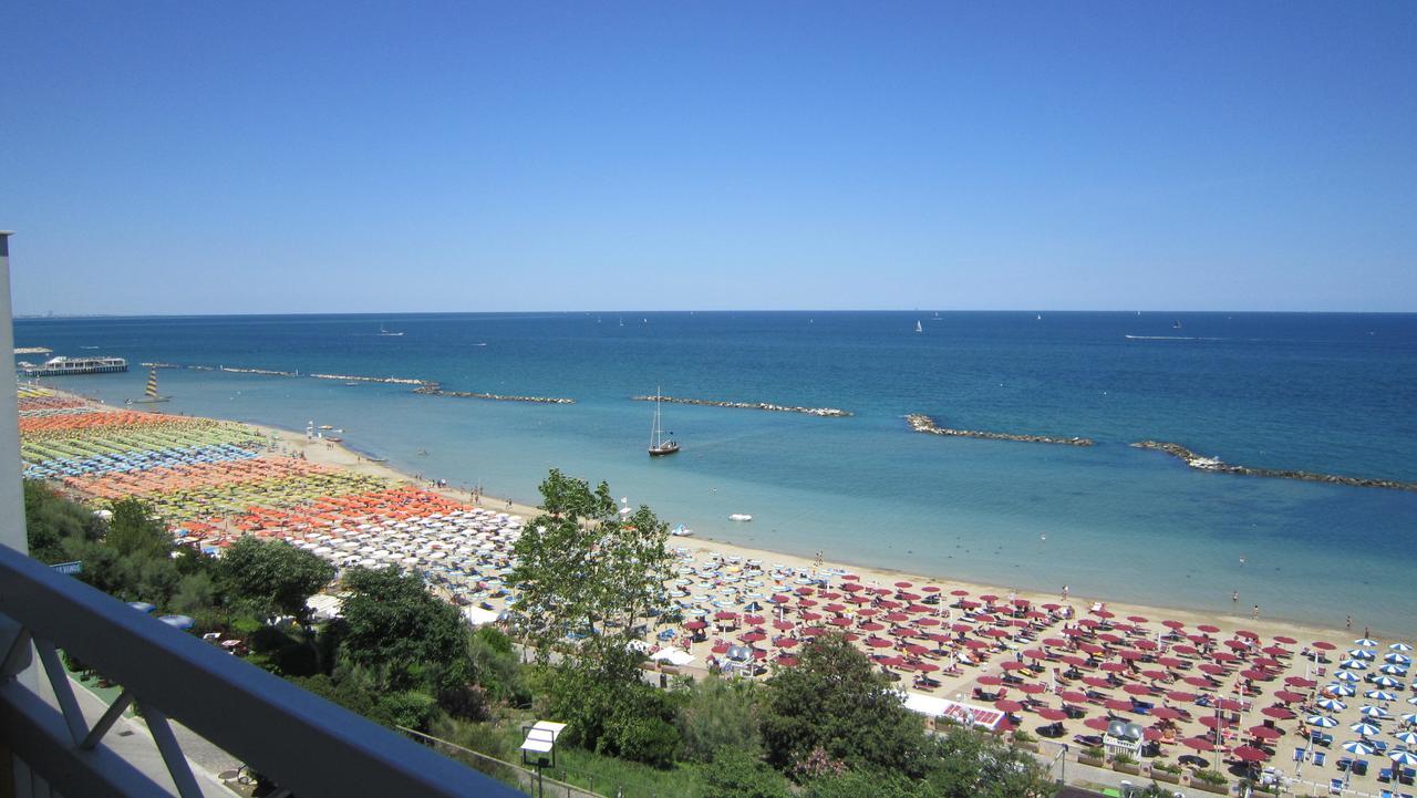 Hotel Palazzi Gabicce Mare Esterno foto